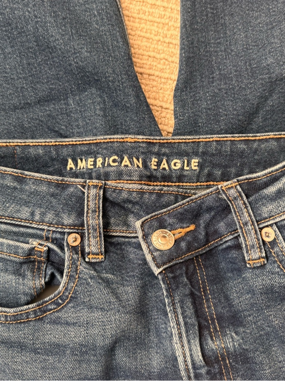 American Eagle Outfitters Dark Wash Straight Leg Jeans size 2 - Picture 4 of 6